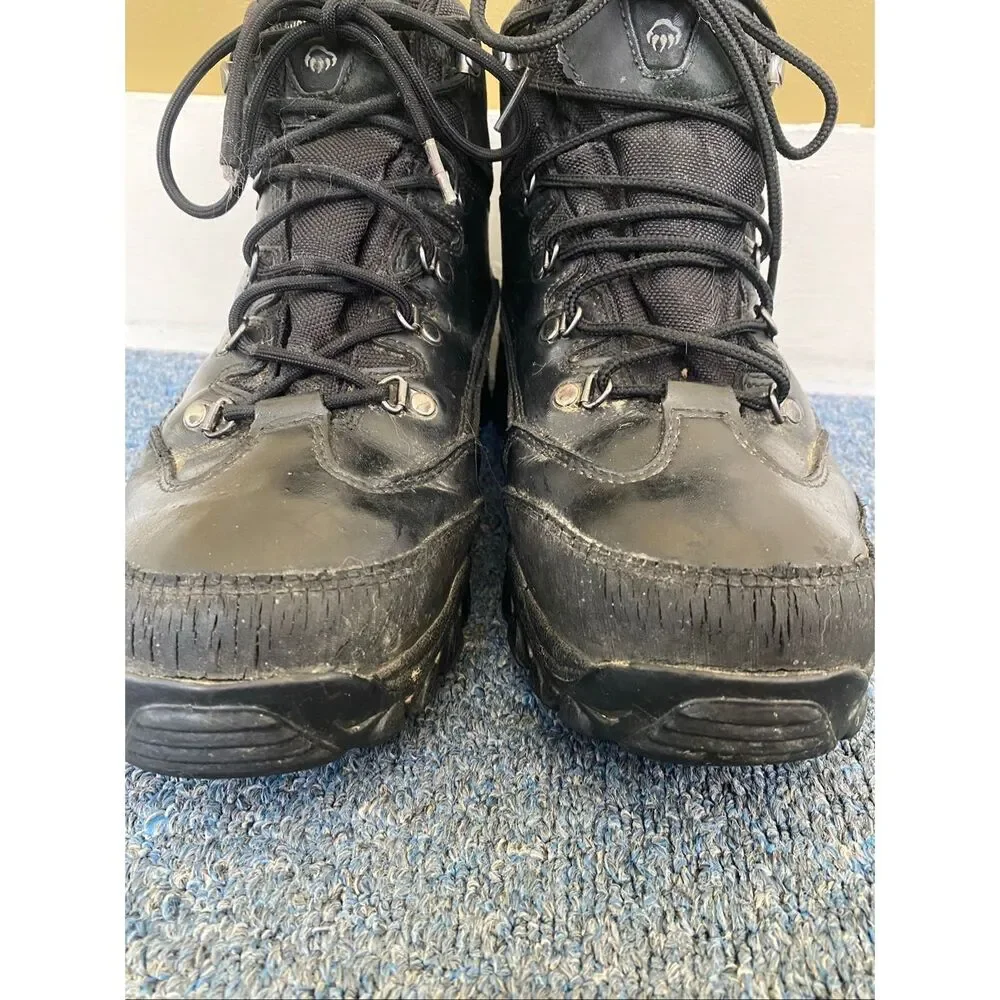 Wolverine men 10.5 waterproof tie up work boots w/skid proof soles black